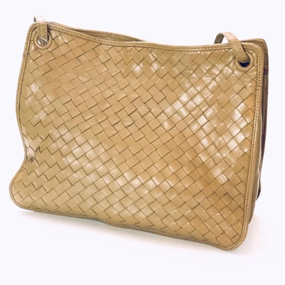 BOTTEGA VENETA Authentic Vintage Leather Intrecciato Weave Bag, Acorn Color